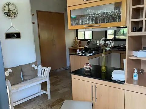 Casa en Santa María de Tigre, con 4 habitaciones, quincho, lote interno
