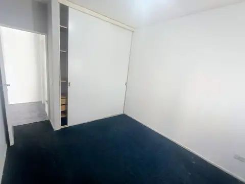 Manuel Estevez 100, Piso 2