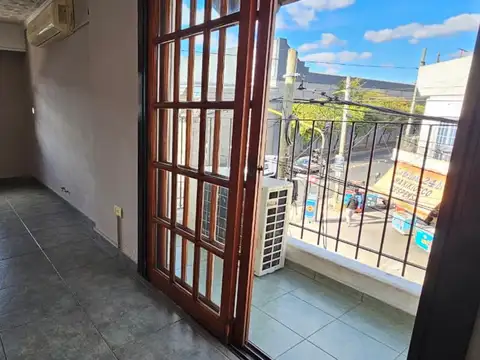 PH 3 AMBIENTES SIN EXPENSAS PATIO LAVADERO BALCON