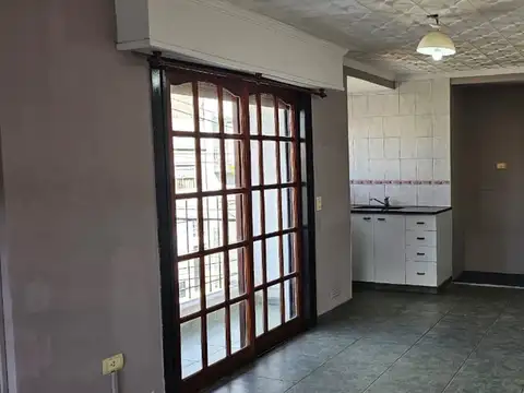 Depto Tipo Casa 3 ambientes con 1 baño