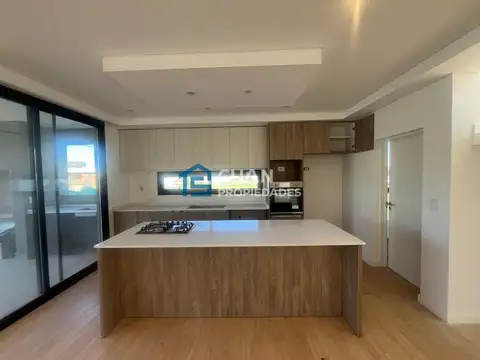Casa en Venta en Pilar del Este - Santa Lucia, USD 255.000