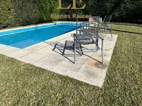 Casa 5 ambientes con 4 baños