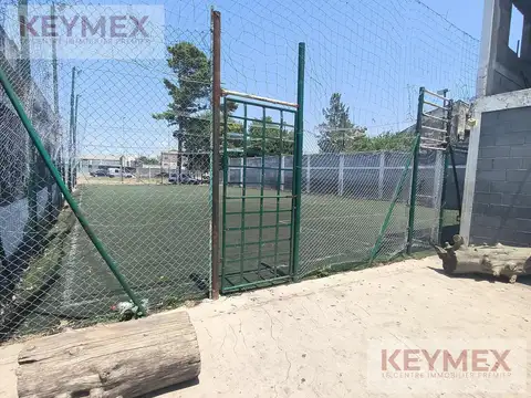 Local en Venta en Bosques, USD 220.000