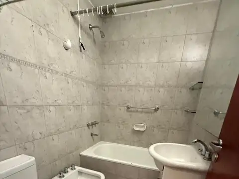 Departamento 4 ambientes con 2 baños