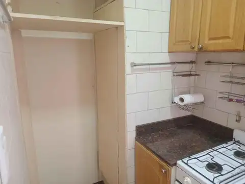 Departamento 2 Ambientes con Balcón al Frente en Balvanera - Muy Luminoso - Bajas Expensas