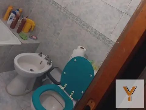 Casa 5 ambientes con 1 baño