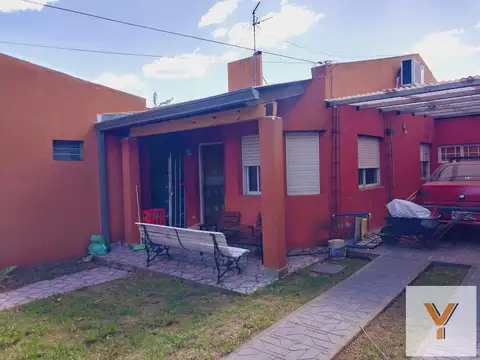 Casa 5 ambientes con 1 baño