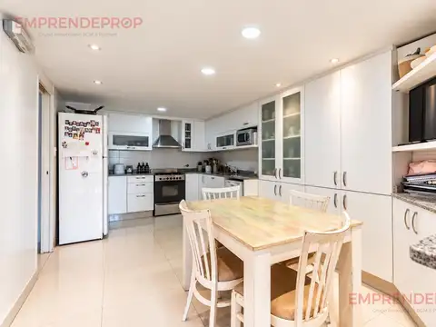 Depto Tipo Casa en Venta al Este