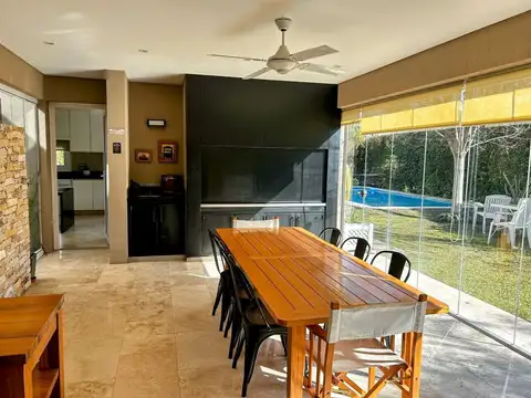 Casa en Alquiler en Ayres Plaza, USD 3.000