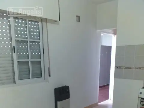 Depto Tipo Casa 2 ambientes con 1 baño