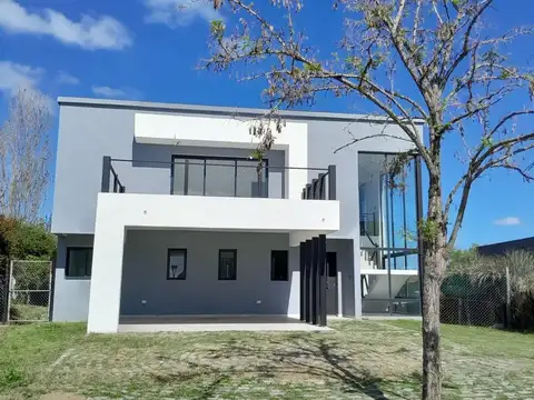 Avenida General San Martin 2400