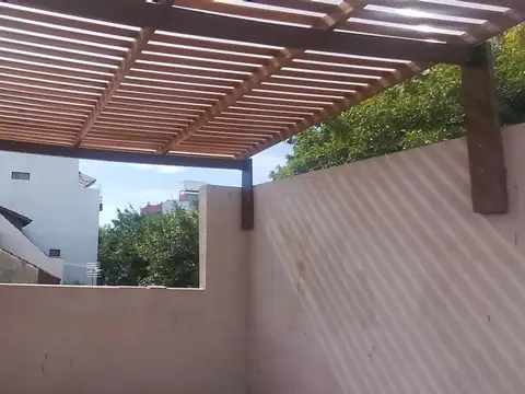 Depto Tipo Casa en Venta al Noroeste