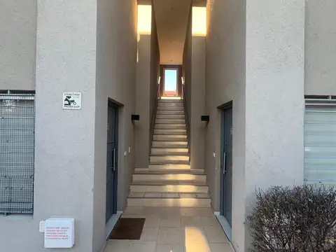 Departamento en Alquiler en El Sol, $ 750.000