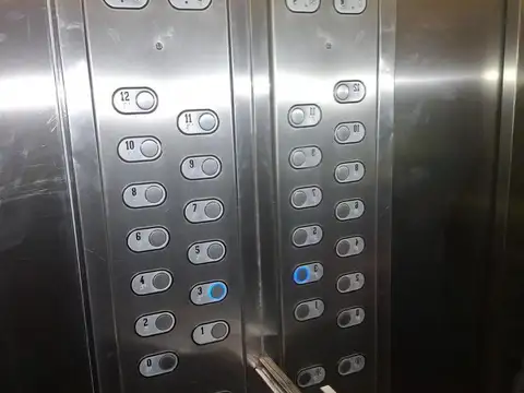 Departamento 5 ambientes con 2 baños