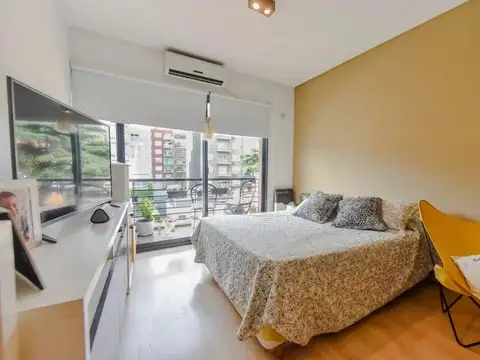 MonoAmbiente con Balcón