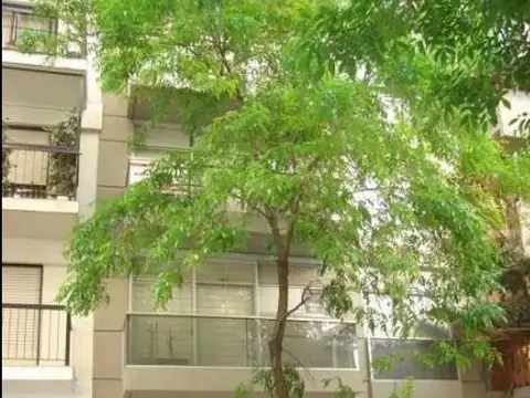 Azcuénaga - Peña : Excelente 2 amb. c/amenities pileta, parrilla, sauna, laundry y SUM, balcón