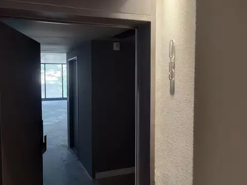 Oficina en Alquiler al Norte