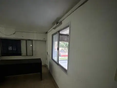 Galpon en Alquiler 30  mts Fondo