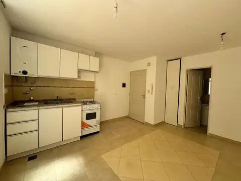 Departamento en Alquiler en Nuestra Señora De Lourdes, $ 330.000