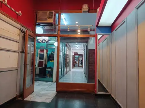 Local en Venta 30 años