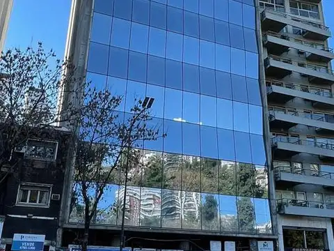Oficina en Alquiler al Noreste