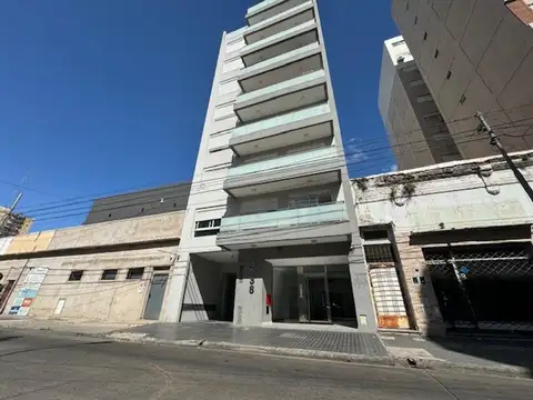 EN VENTA SEMIPISO A ESTRENAR 3 AMB AL FTE OP/COCHERA.