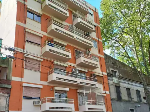 Cochera en venta - 18Mts2 - Parque Patricios