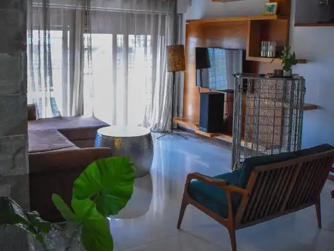 Casa Venta en Berazategui Centro 6 ambientes