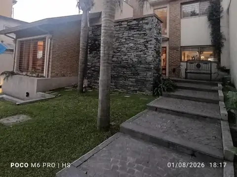 Casa Venta en Berazategui Centro 6 ambientes
