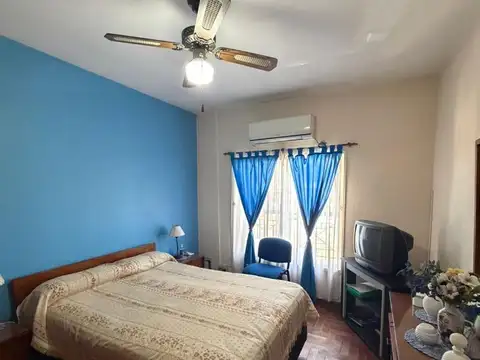 VENTA EN BLOCK CASA + DEPTO + LOCAL Y GALPON MERLO