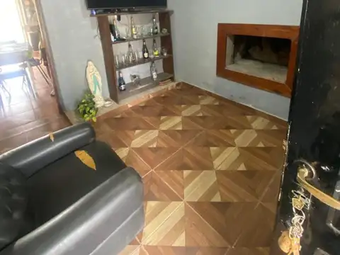 Oportunidad en Alta Gracia – Casa con Amplio Patio y Asador