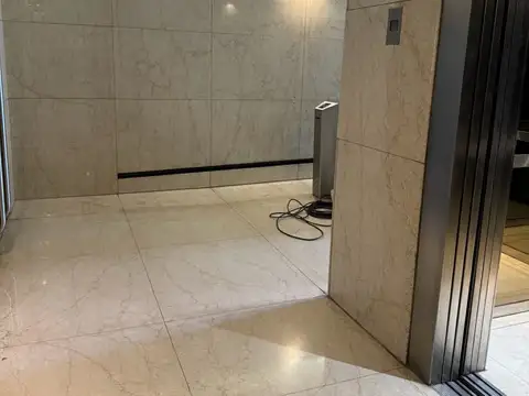 Cerrito  al 1100 AMPLIAS OFICINAS C/ MUY BUENAS VISTAS