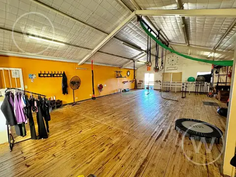 Local Comercial | Oficina | Deposito | Sobre Av. Peron | 100m² Planta Libre