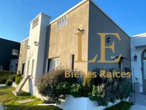 Casa en Venta en El Cantón, USD 238.000