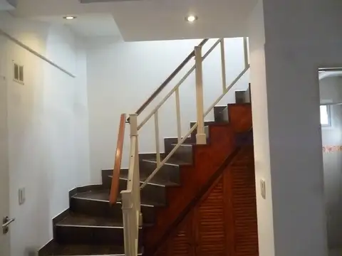 Depto Tipo Casa en Venta 15 años