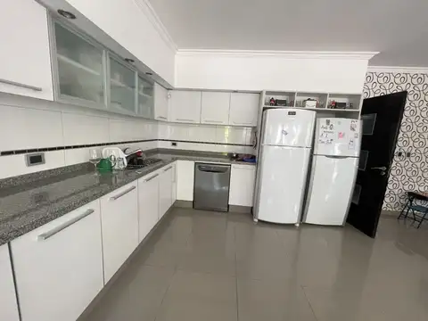 Casa 3 ambientes con 3 baños