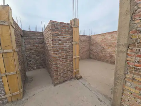 Casa 3 ambientes con 1 baño