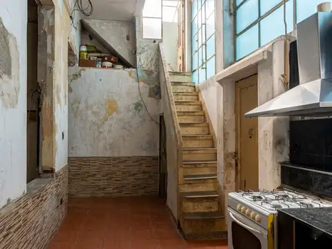 Depto Tipo Casa en Venta en Parque Chacabuco, USD 80.000