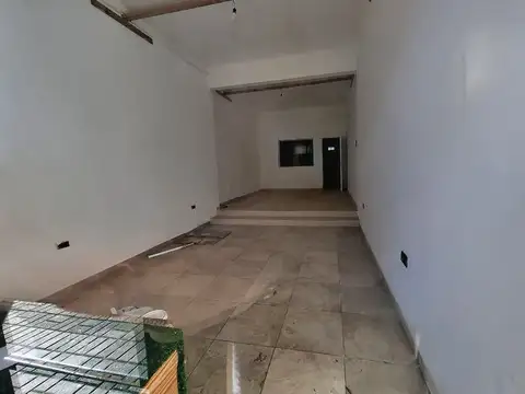 Local en Alquiler en Berazategui, $ 900.000