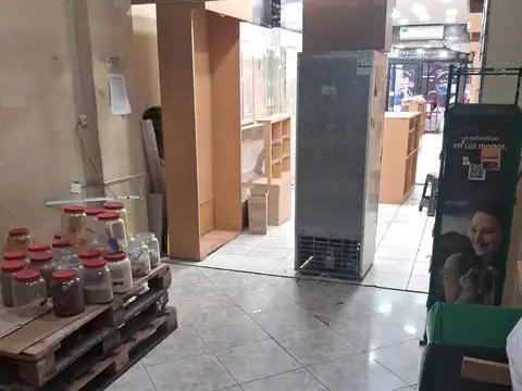 FOCO COMERCIAL - AV CABILDO AL LADO DE COTO