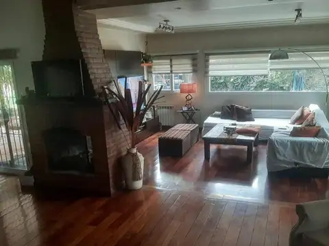Casa en Venta en Moreno, USD 210.000
