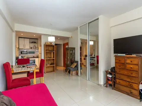 VENTA LUMINOSO MONOAMBIENTE CON BALCÓN EN PALERMO