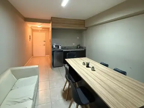 Membrillar 100, Piso 1°