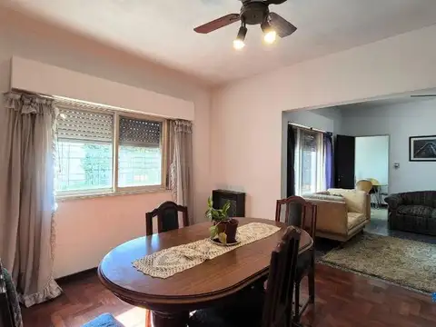 Depto Tipo Casa en Venta de 4 dormitorios