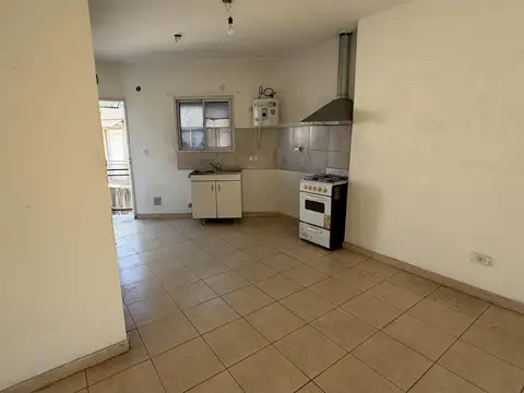 Depto Tipo Casa 2 ambientes con 1 baño