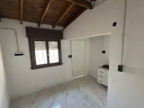 Depto Tipo Casa en Alquiler de 1 dormitorio