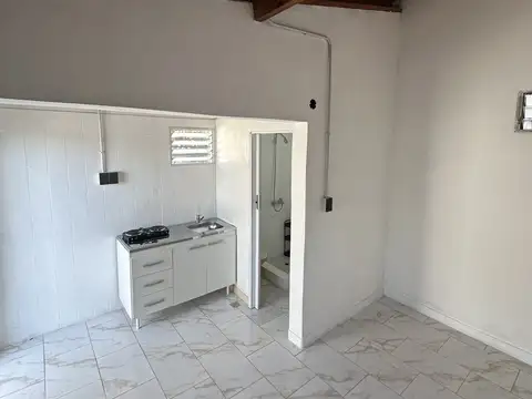 Depto Tipo Casa en Alquiler de Monoambiente