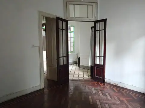 Depto Tipo Casa 5 ambientes con 1 baño