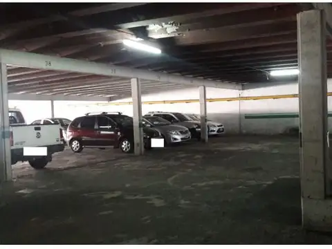 COCHERA EN VENTA - RIOJA E ITALIA