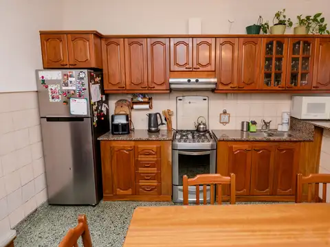 Depto Tipo Casa en Venta con 1 cocheras
